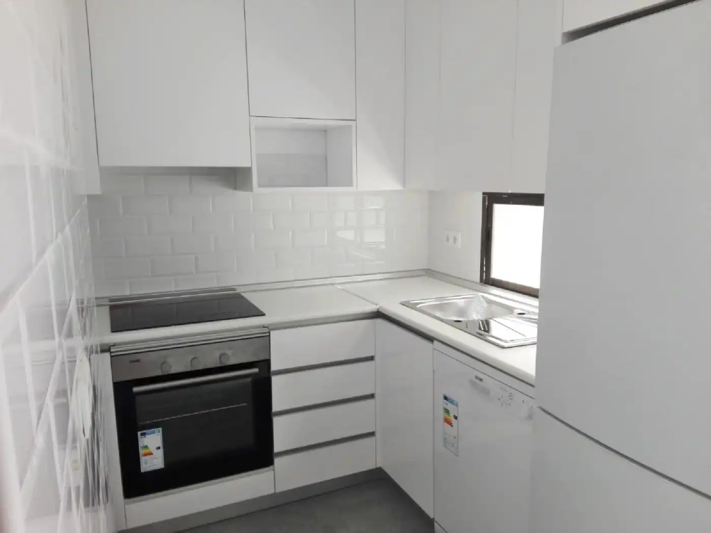 Flat with terrace to rent in Avenida RONDA NORTE, imagen 5