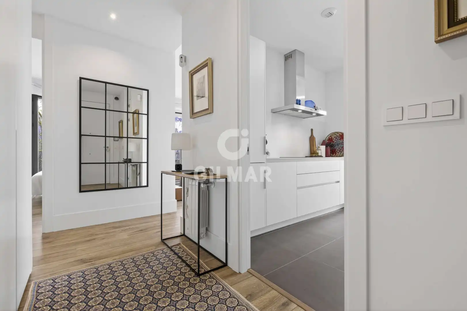 Piso en venta en Sevilla con Calefacción, Trastero y Piscina