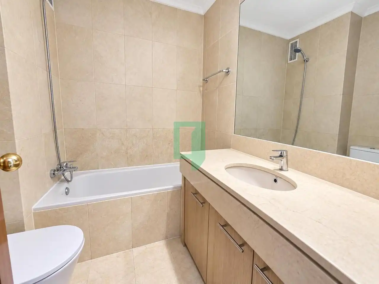 Bathroom of Flat for sale in Badalona  with Balcony