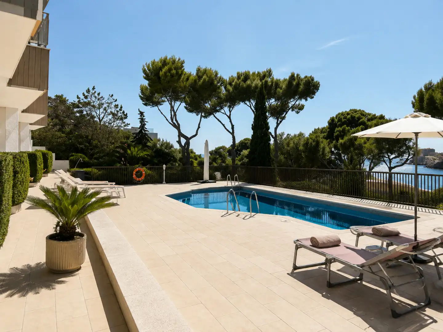 Swimming pool of Detached homes for rent in Calvià  with Air Conditioner, Terrace and Furnished