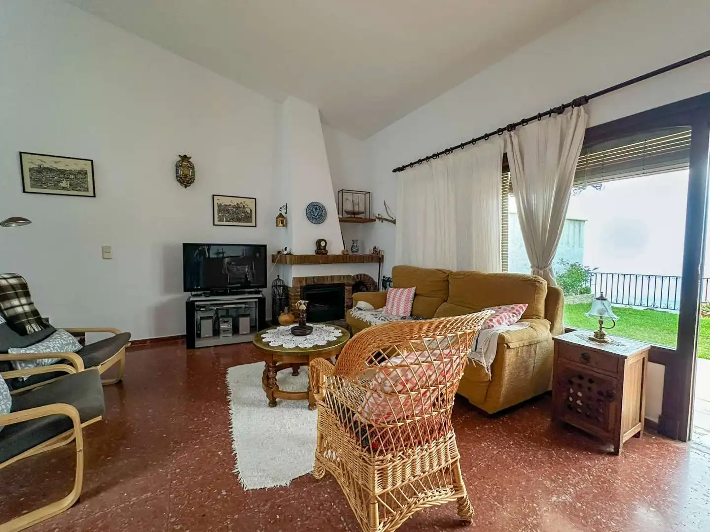 Wohnzimmer von Einfamilien-Reihenhaus zum Verkauf in Salobreña mit Terrasse