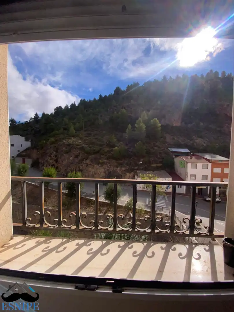 Vista exterior de Pis en venda en Molinicos