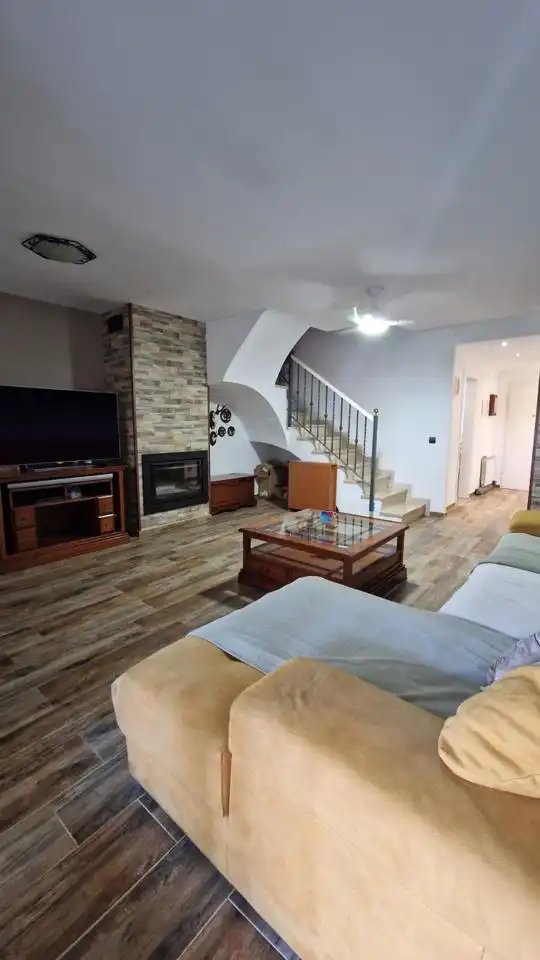 Sala d'estar de Casa o xalet en venda en Moncada amb Jardí privat i Terrassa