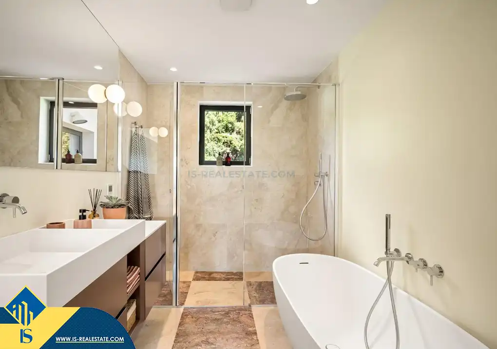 Baño de Casa o chalet en venta en Marbella con Terraza, Piscina y Amueblado