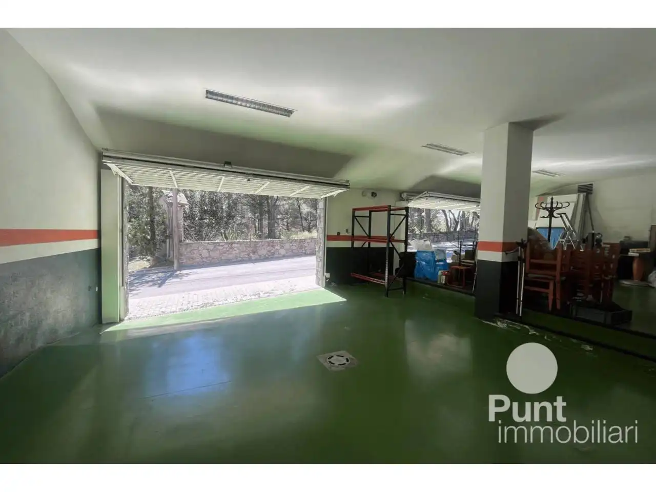 Parking de Casa o chalet en venta en Premià de Dalt con Aire acondicionado, Calefacción y Jardín privado