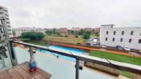 Swimming pool of Flat for sale in Barberà del Vallès  with Air Conditioner and Balcony