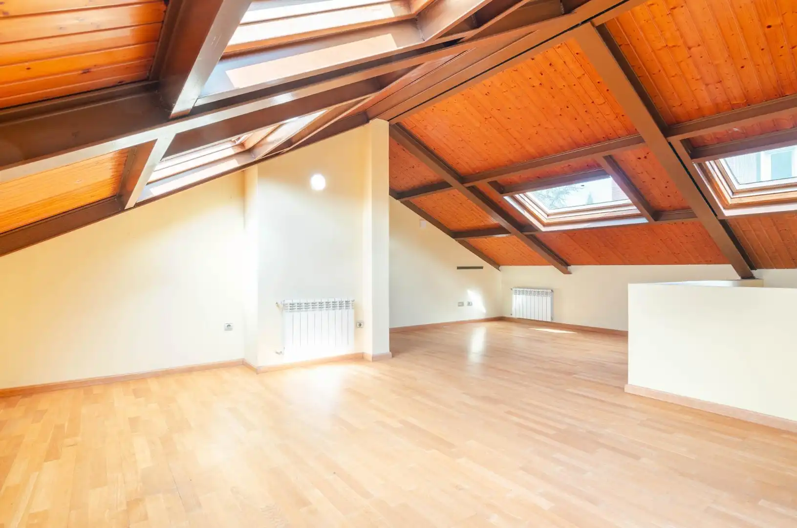 Casa o xalet en venda en Oviedo  amb Calefacció, Terrassa i Traster