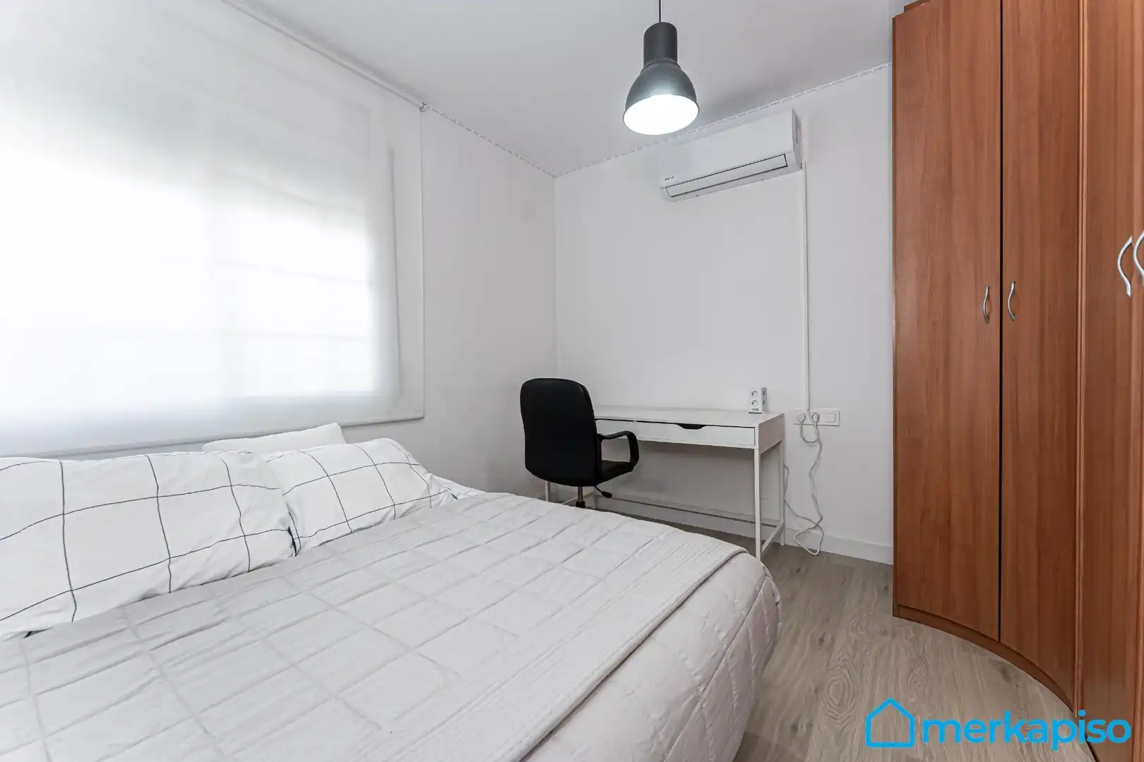 Habitación de Casa o chalet en venta en Viladecans con Piscina comunitaria