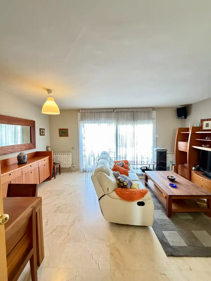 Sala d'estar de Casa adosada en venda en Valls amb Aire condicionat, Calefacció i Terrassa