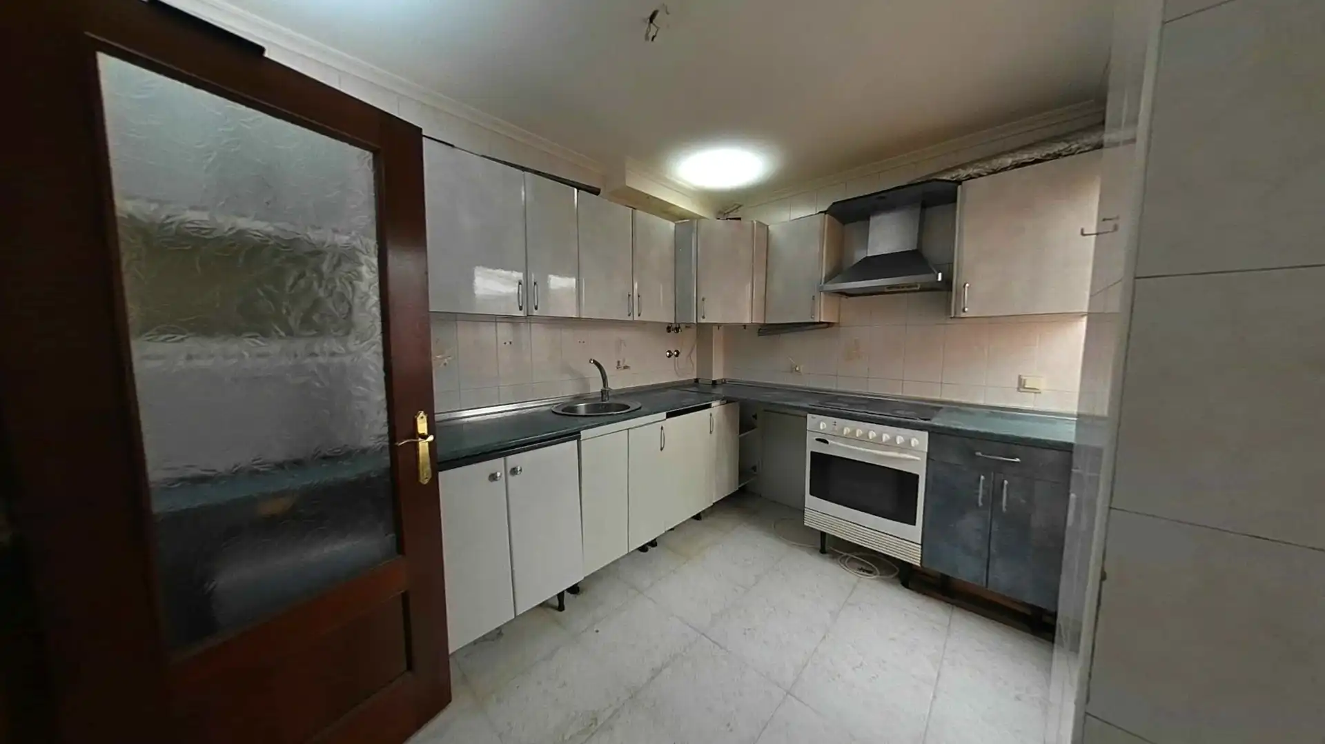 Küche von Wohnung zum Verkauf in Benavente mit Heizung, Ofen und Balkon