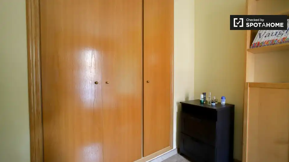 Room in Beniferri