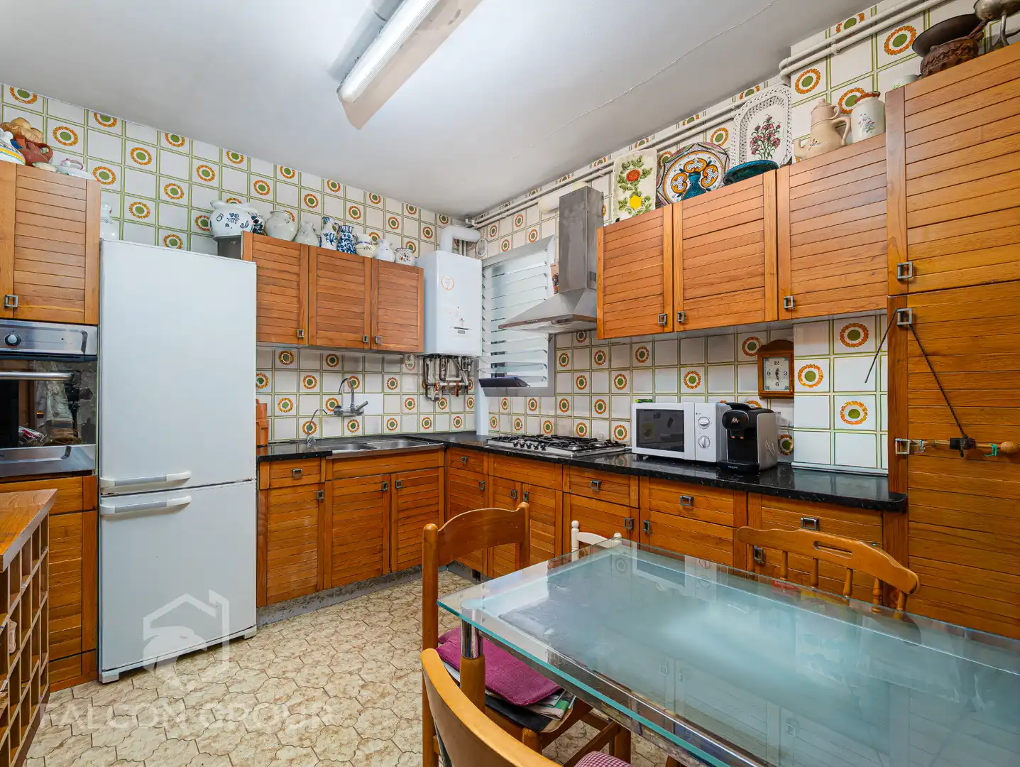 Kitchen of Flat for sale in Vilanova i la Geltrú  with Terrace and Balcony