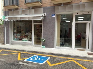 Local comercial en venda a Don Benito