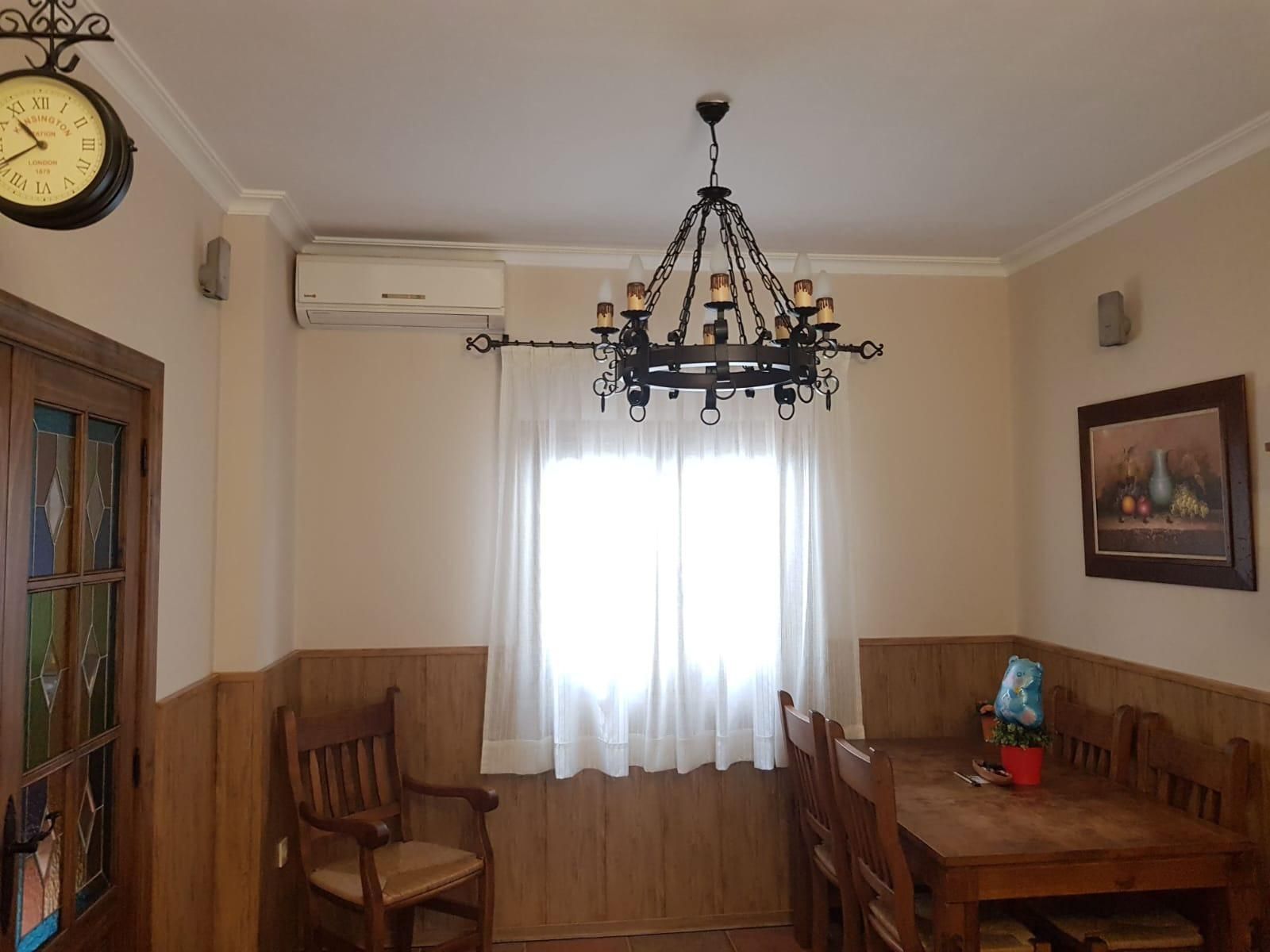 Dining room of House or chalet for sale in Algeciras  with Air Conditioner, Terrace and Jacuzzi