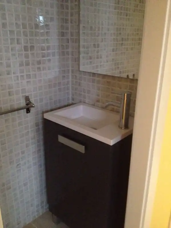 Badezimmer von Wohnung zur Miete in Cambrils mit Ofen