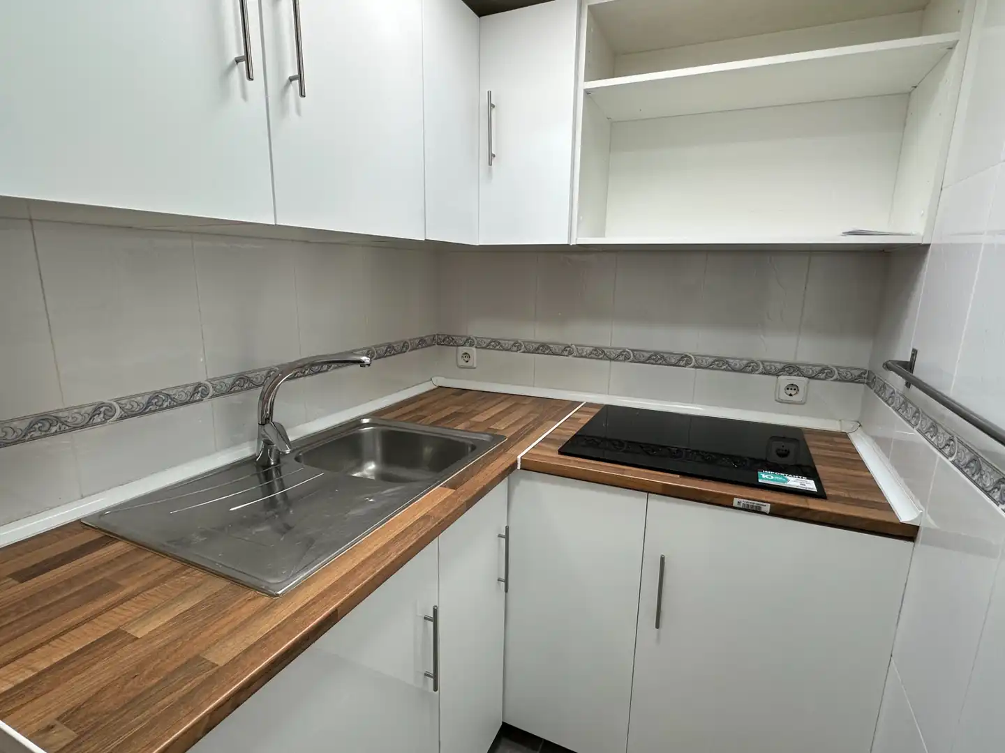 Cocina de Piso de alquiler en Madrid con Calefacción y Lavadora