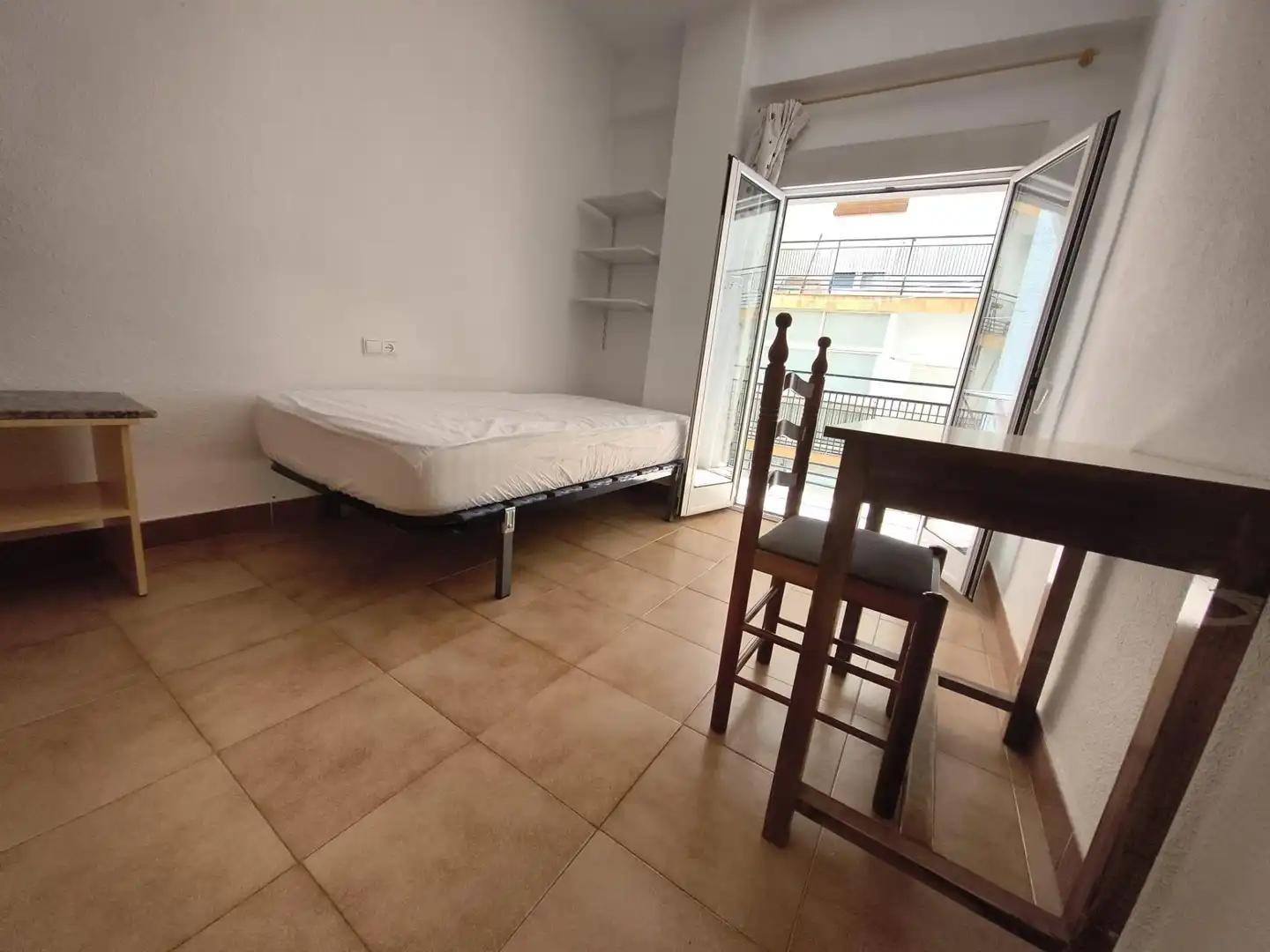 Schlafzimmer von Wohnung zur Miete in Granada mit Terrasse