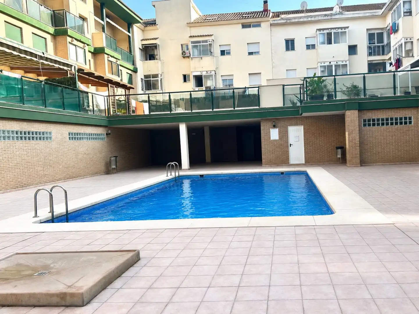 Swimming pool of Flat for sale in Silla  with Air Conditioner, Storage room and Swimming Pool