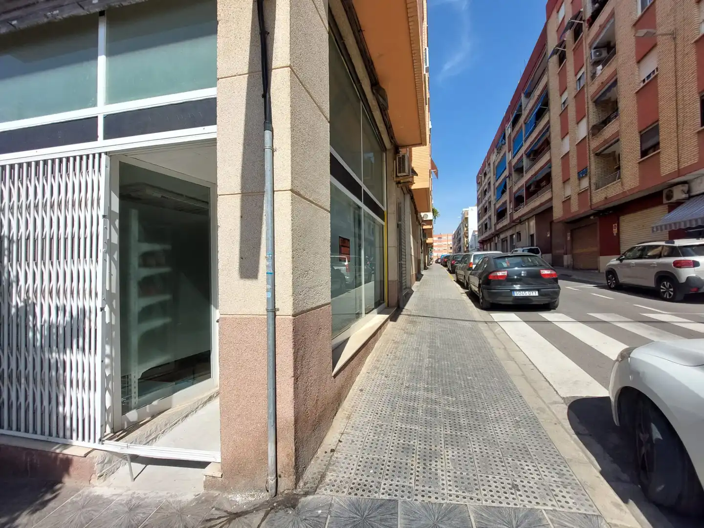 Local de alquiler en Avinguda del Primer de Maig, El Alborgí
