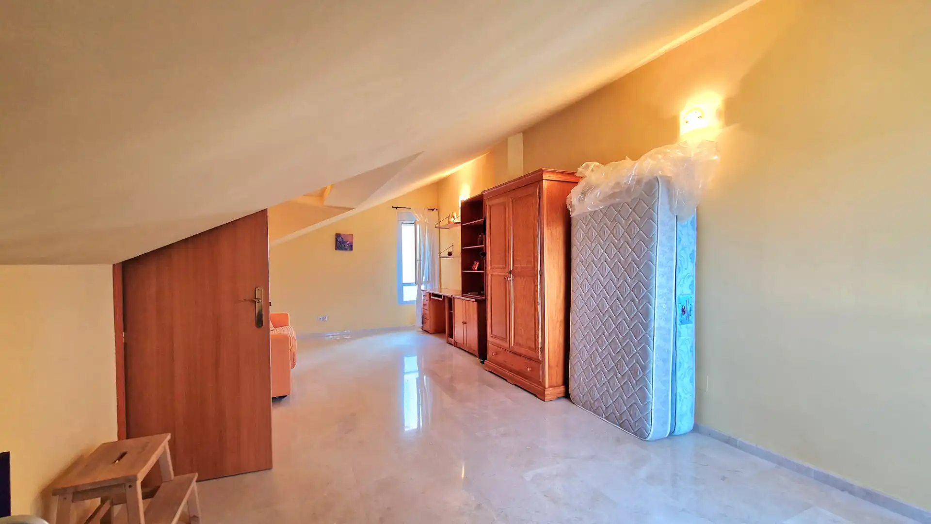 Bedroom of Houses for sale in Málaga  with Air Conditioner, Terrace and Furnished