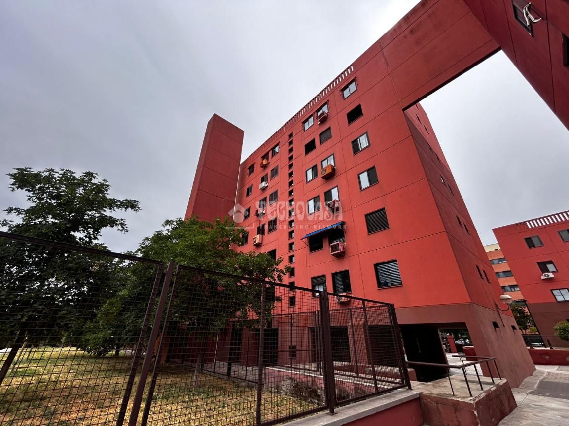 Exterior view of Flat for sale in  Madrid Capital  with Heating