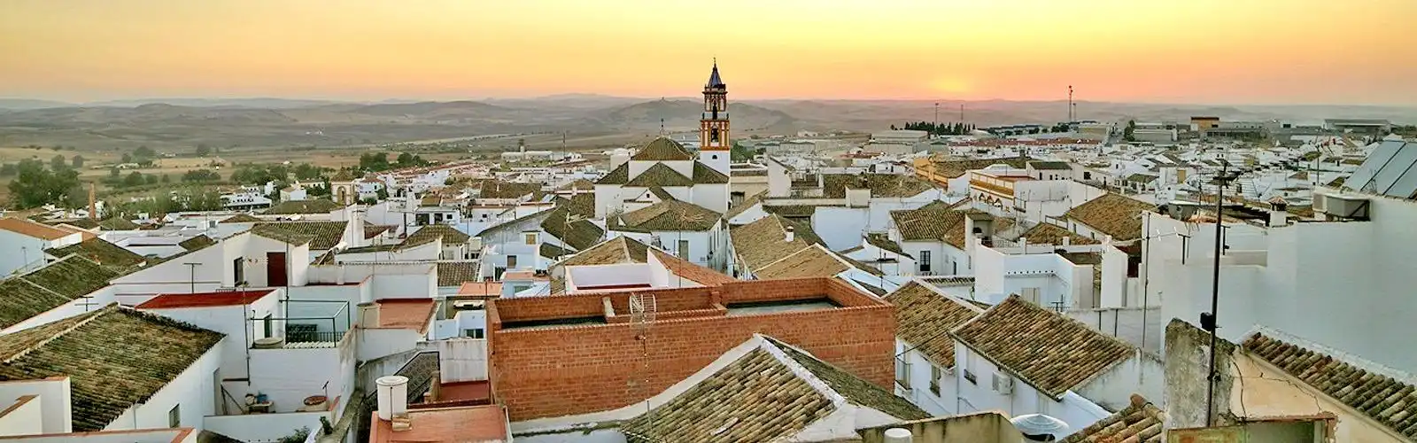 Vista exterior de Casa o xalet en venda en Montellano amb Terrassa, Traster i Balcó