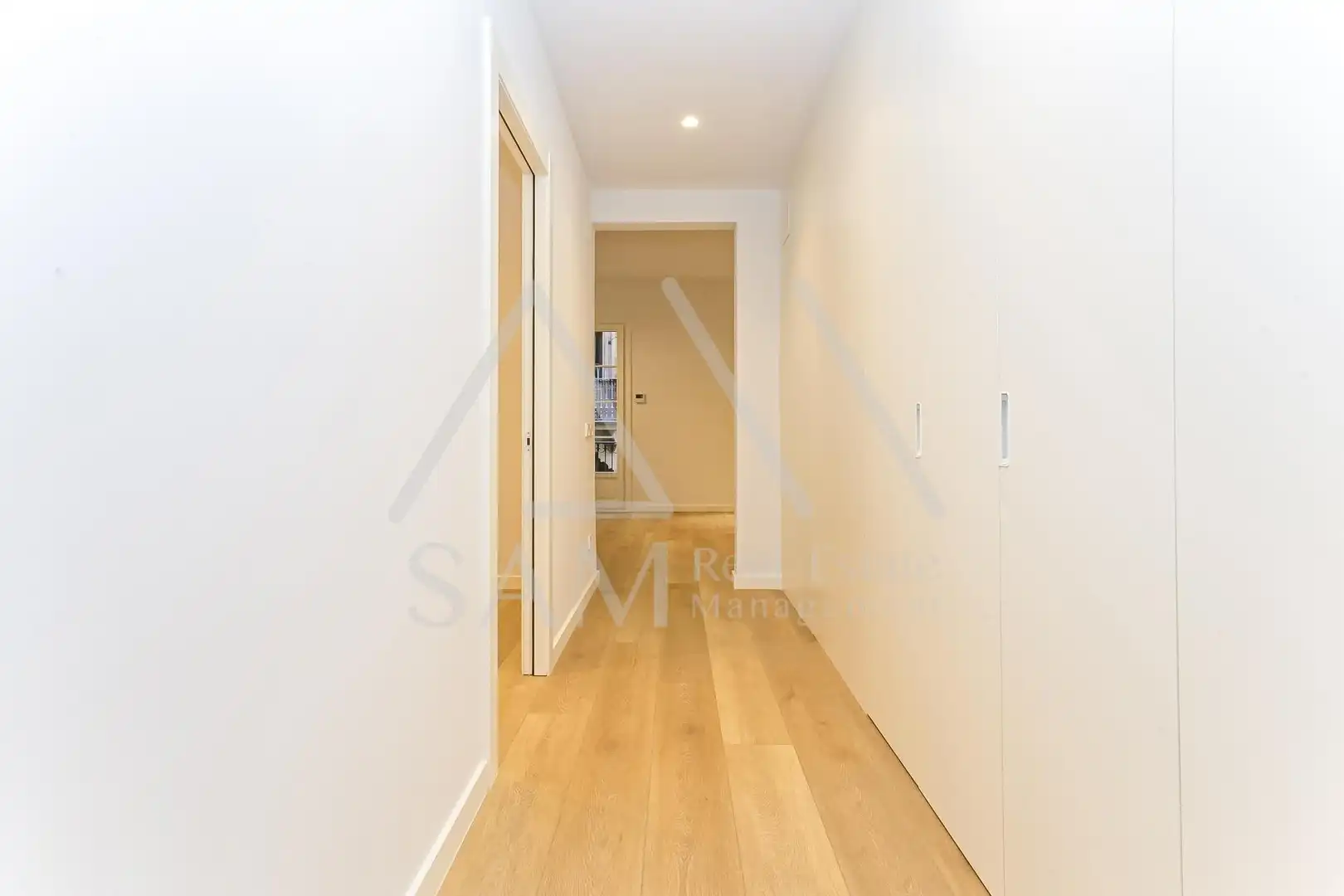 Wohnung zum Verkauf in Barcelona mit Heizung und Gemeinschaftspool
