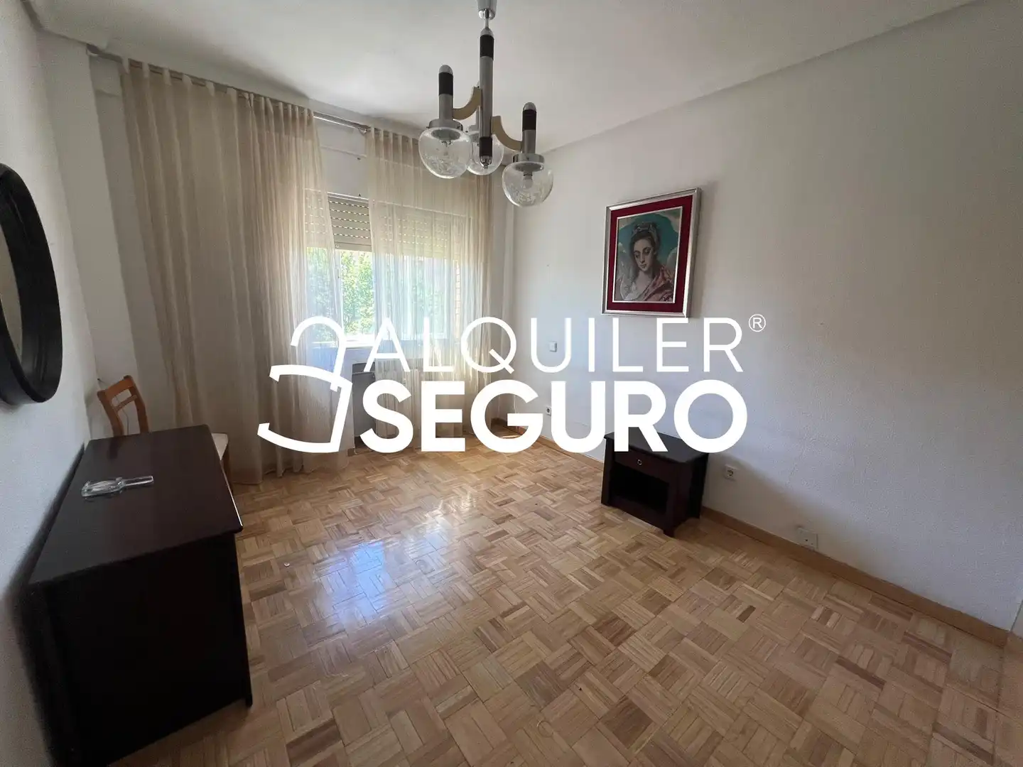 Habitación de Piso de alquiler en Madrid con Calefacción y Amueblado