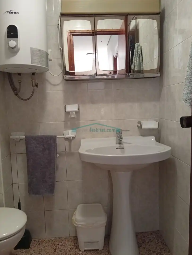 Baño de Apartamento en venta en Tavernes de la Valldigna con Terraza y Balcón