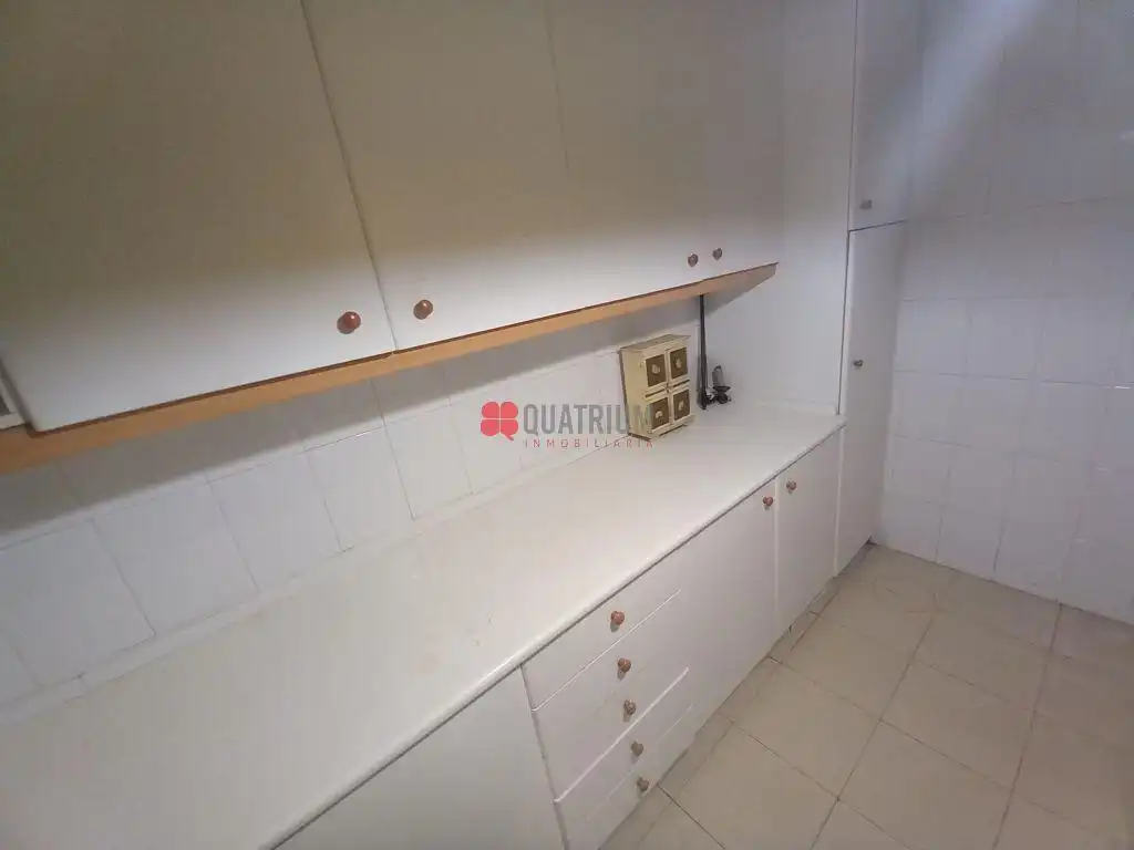 Cocina de Casa o chalet de alquiler en Santiago de Compostela  con Calefacción, Jardín privado y Trastero