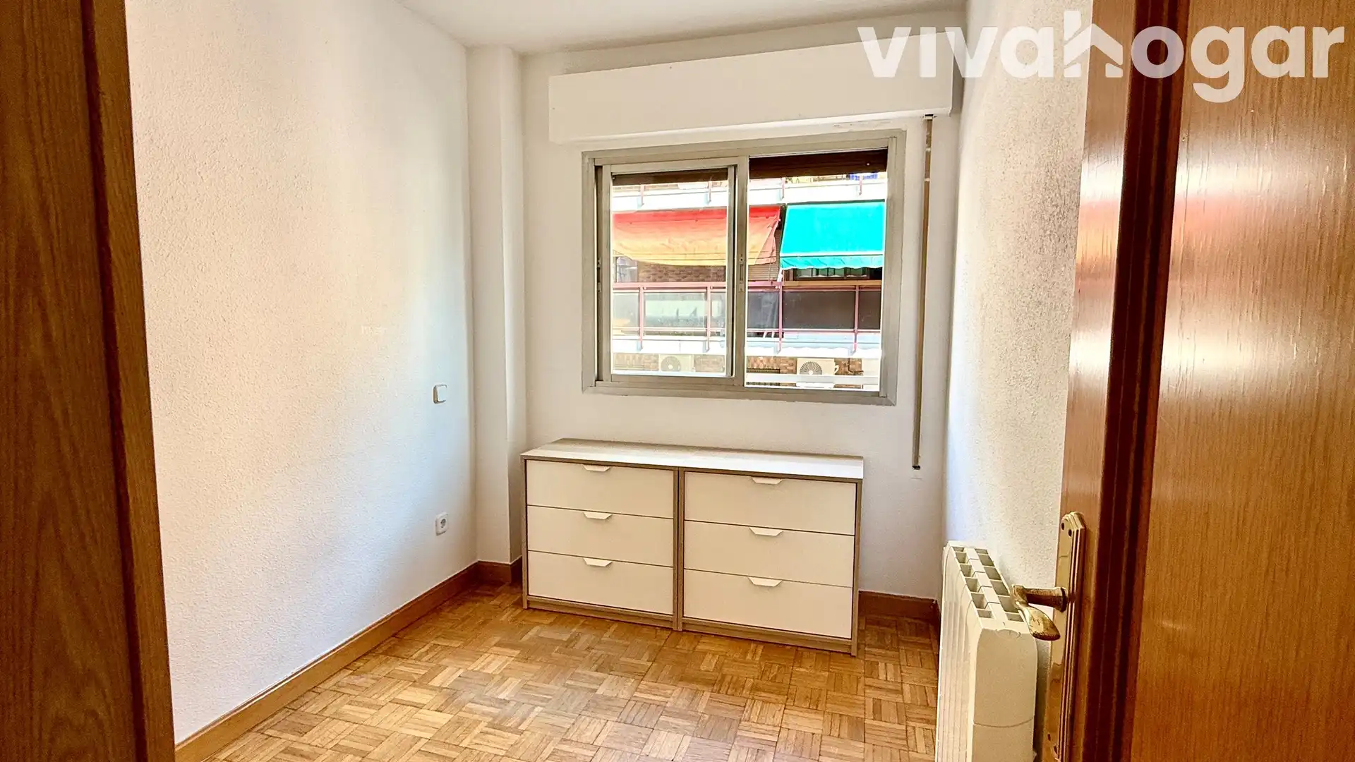 Bedroom of Flat for rent in Madrid