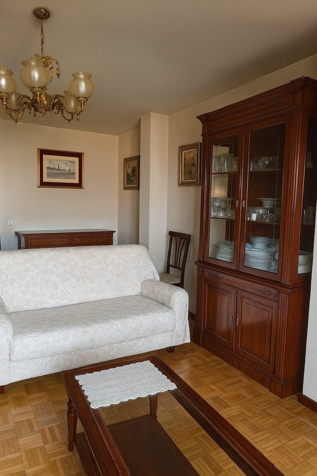 Sala de estar de Piso en venta en  Madrid Capital con Aire acondicionado, Calefacción y Jardín privado