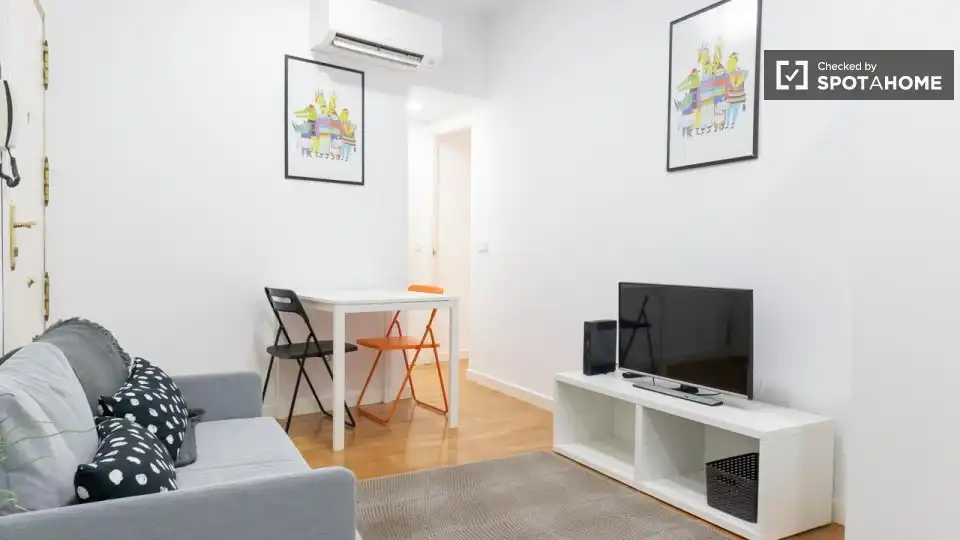 Sala de estar de Apartamento para compartir en Madrid con Aire acondicionado, Calefacción y Terraza