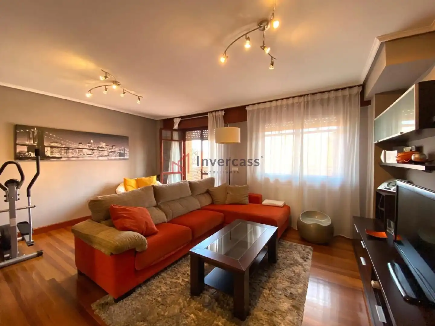 Sala de estar de Casa adosada en venta en Castro-Urdiales