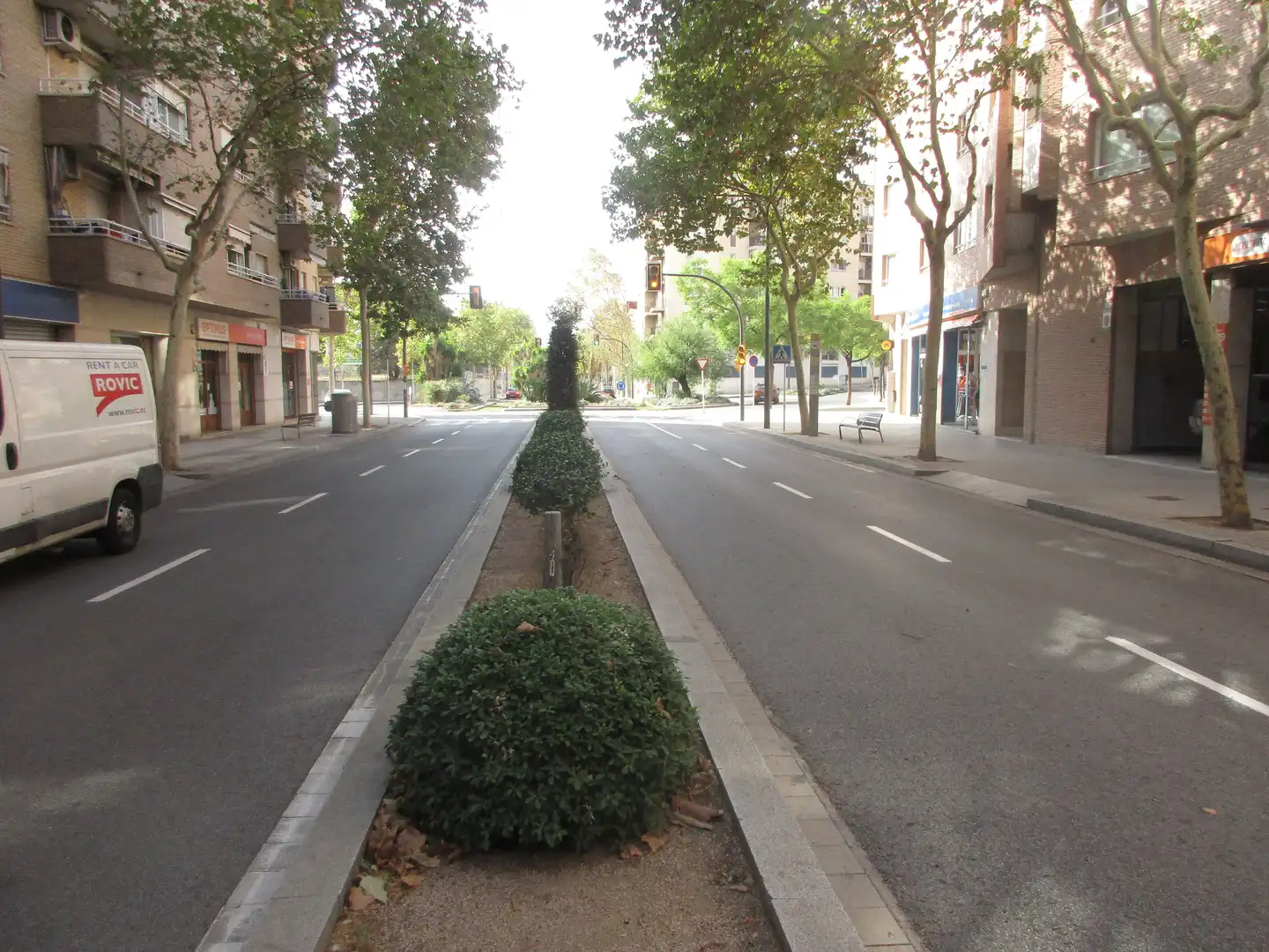 Vista exterior de Garatge en venda en Reus