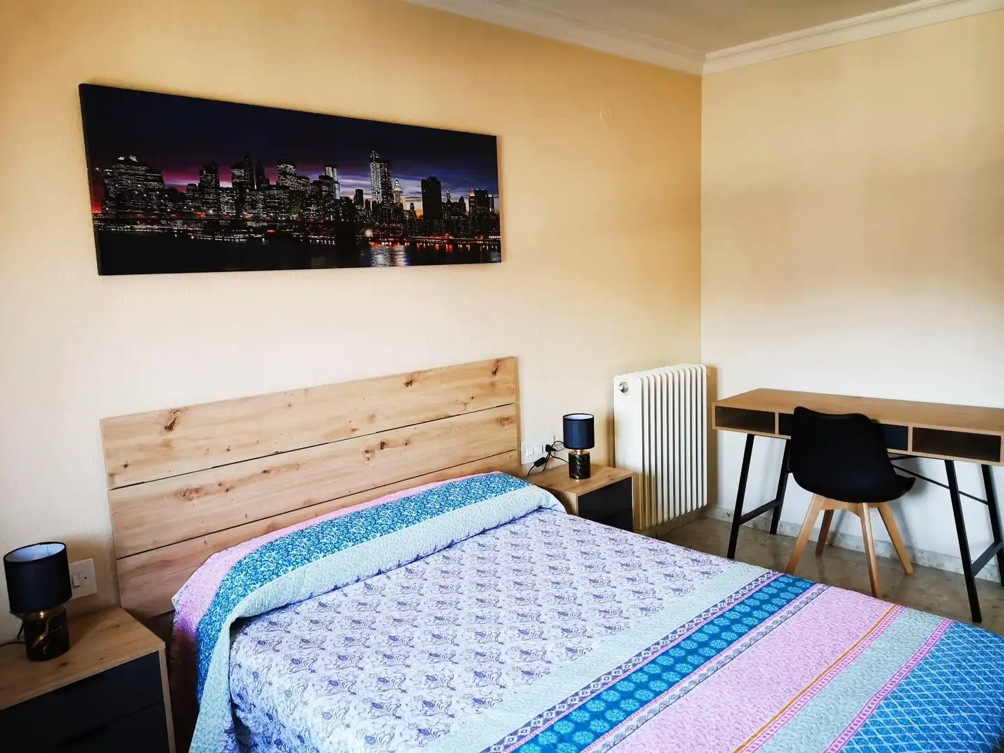 Bedroom of Flat for share in Granada