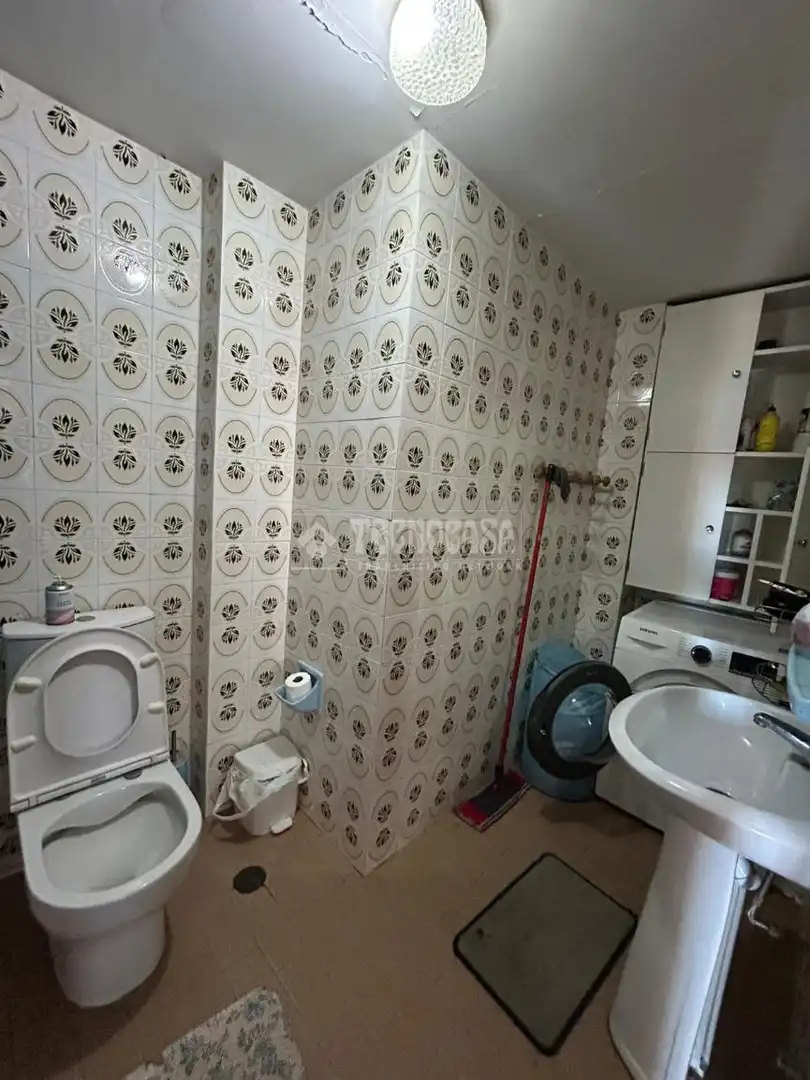 Baño de Piso en venta en Granada con Balcón