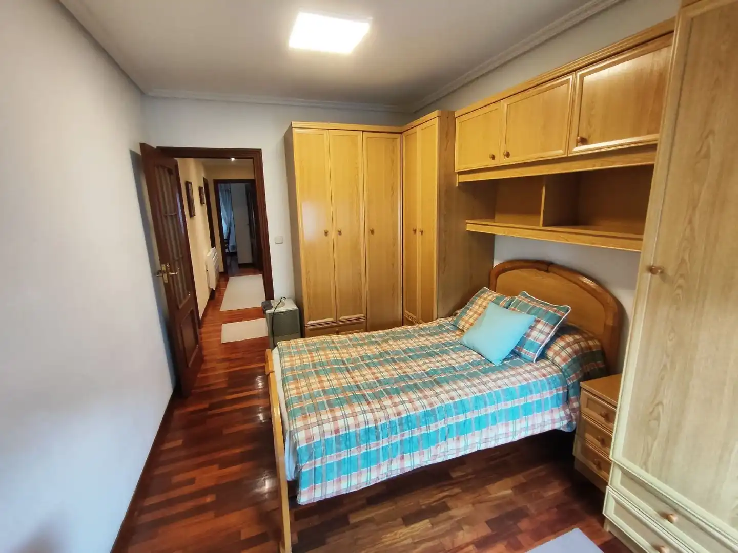 Habitación de Piso de alquiler en A Coruña Capital  con Calefacción y Amueblado
