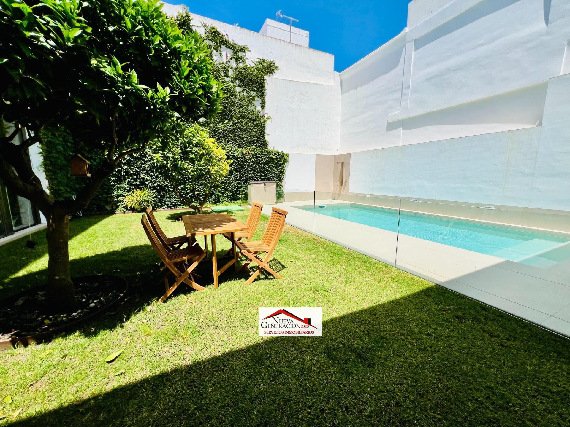 Garden of House or chalet for sale in San Fernando  with Air Conditioner, Heating and Private garden