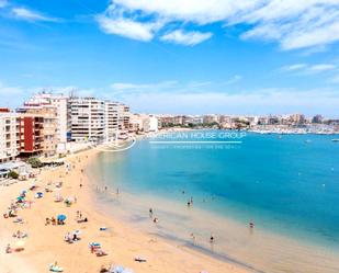 Vista exterior de Edifici en venda en Torrevieja