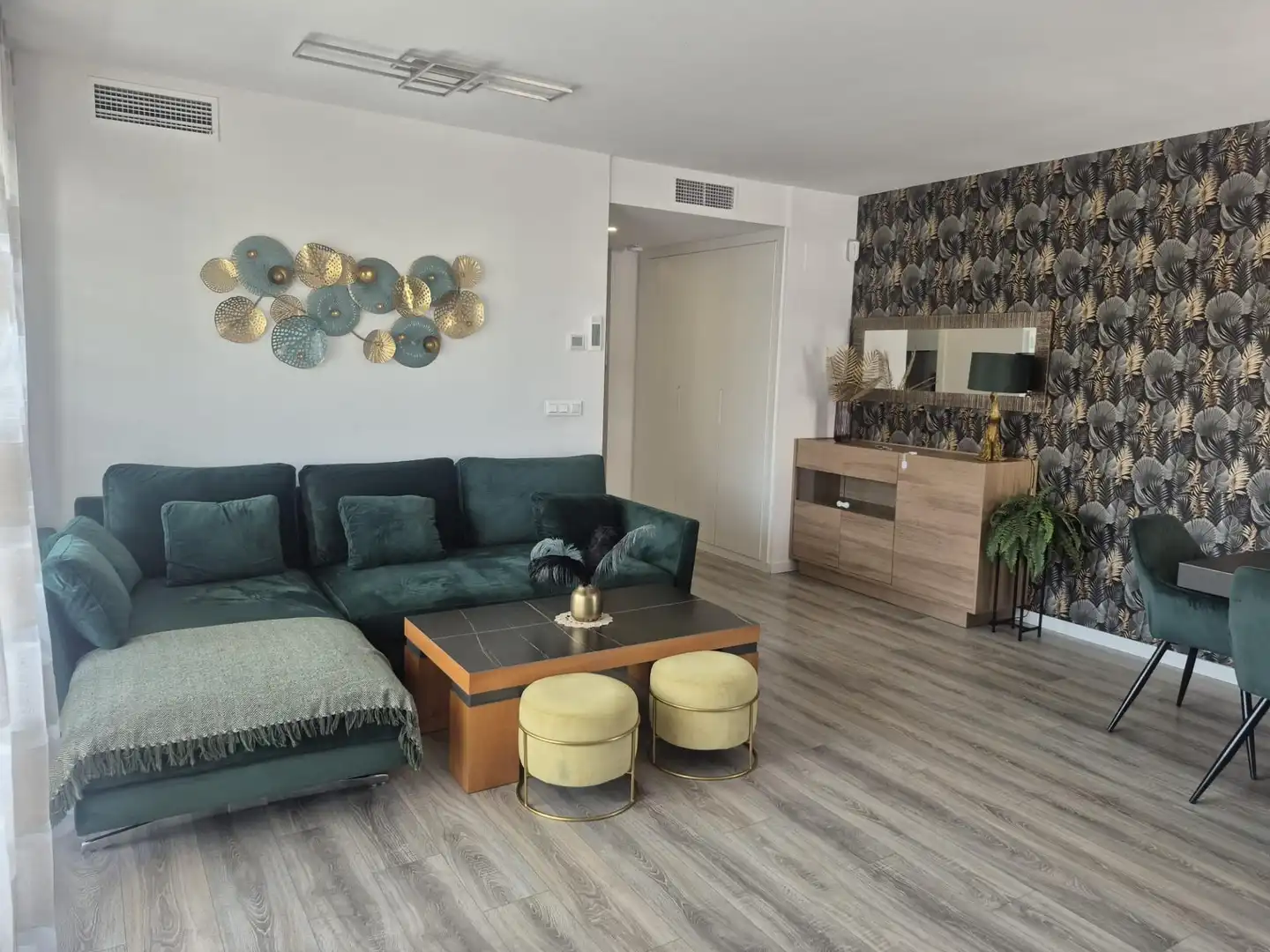 Sala de estar de Piso de alquiler en Alicante / Alacant con Aire acondicionado, Calefacción y Terraza
