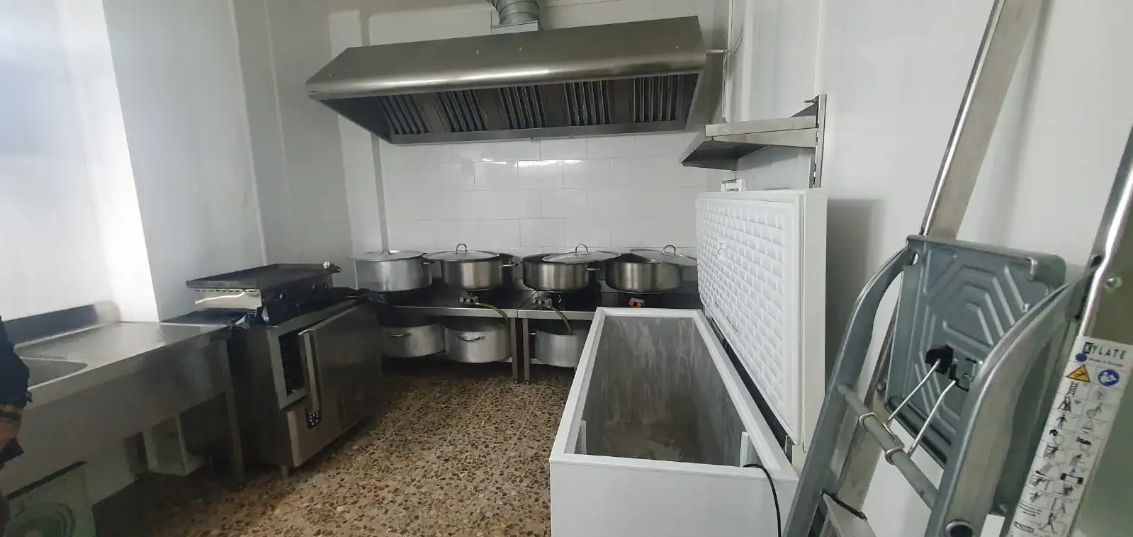 Cocina de Local en traspaso en Barcelona con Aire acondicionado, Calefacción y Amueblado