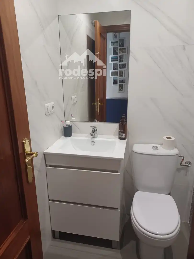 Bathroom of Flat for rent in Lavadores