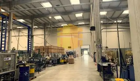 Nave industrielle avec ascenseur à louer à Carrer de Lluís Companys 64