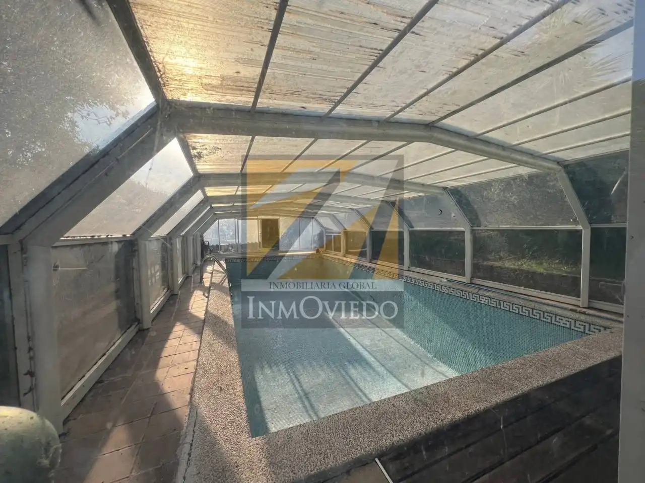 Piscina de Casa o xalet en venda en Carreño amb Calefacció, Jardí privat i Parquet