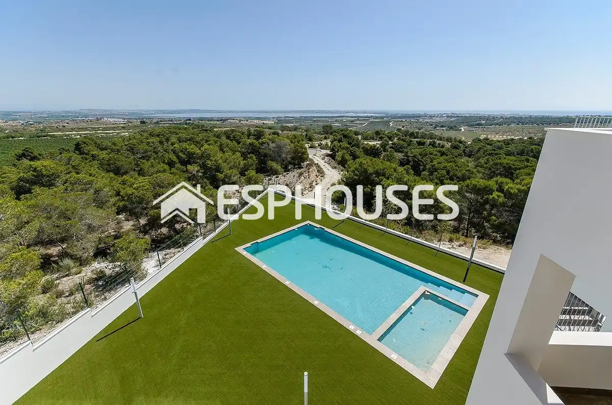 Bungalow amb terrassa en venda a San Miguel de Salinas