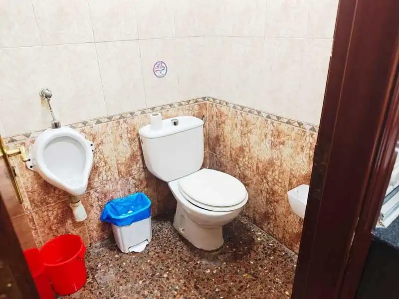 Badezimmer von Geschaftsraum zum Verkauf in Cariñena