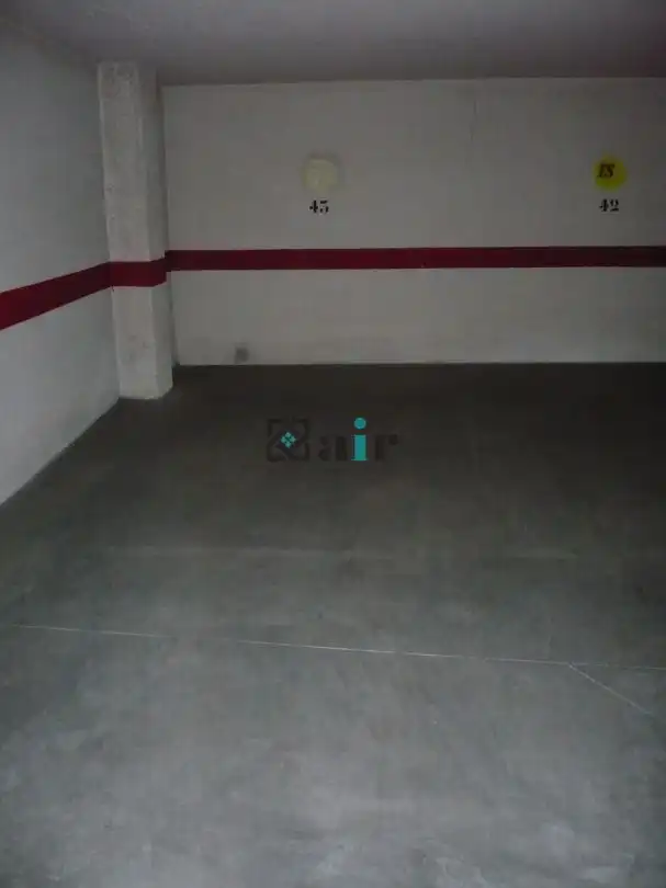 Garage zum Verkauf in  Logroño