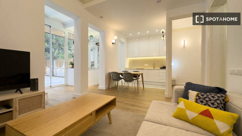 Living room of Flat to rent in  Barcelona Capital  with Air Conditioner, Heating and Furnished