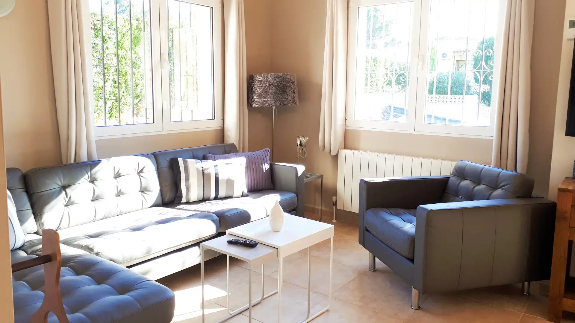 Sala d'estar de Casa o xalet en venda en Benissa amb Aire condicionat, Calefacció i Jardí privat